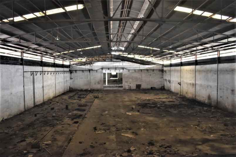 dijual rumah jalan raya kaliabang