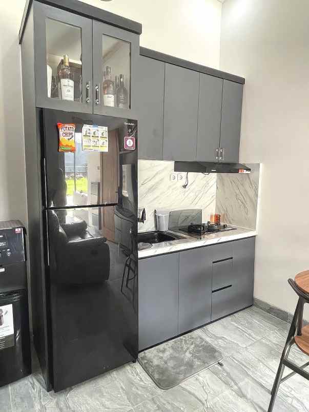 dijual rumah jalan raya parigi