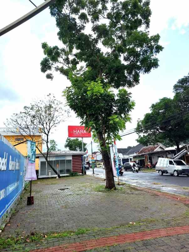 dijual rumah jalan raya tajem