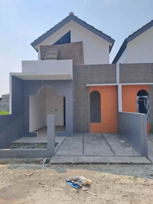 dijual rumah jalan srijaya