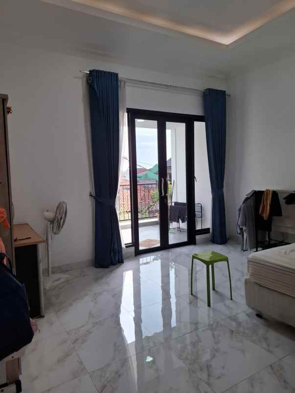 dijual rumah jatiasih bekasi