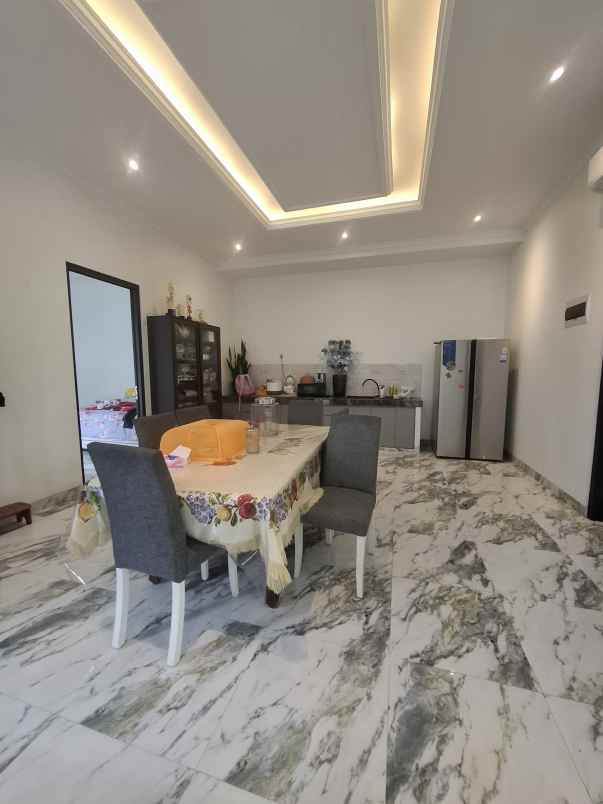 dijual rumah jatiasih bekasi