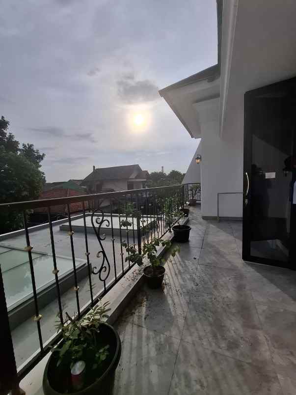 dijual rumah jatiasih bekasi