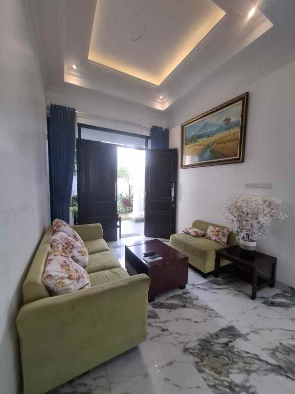 dijual rumah jatiasih bekasi