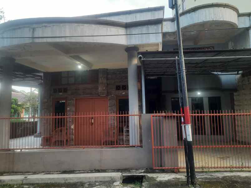 dijual rumah jatiwaringin asri bekasi