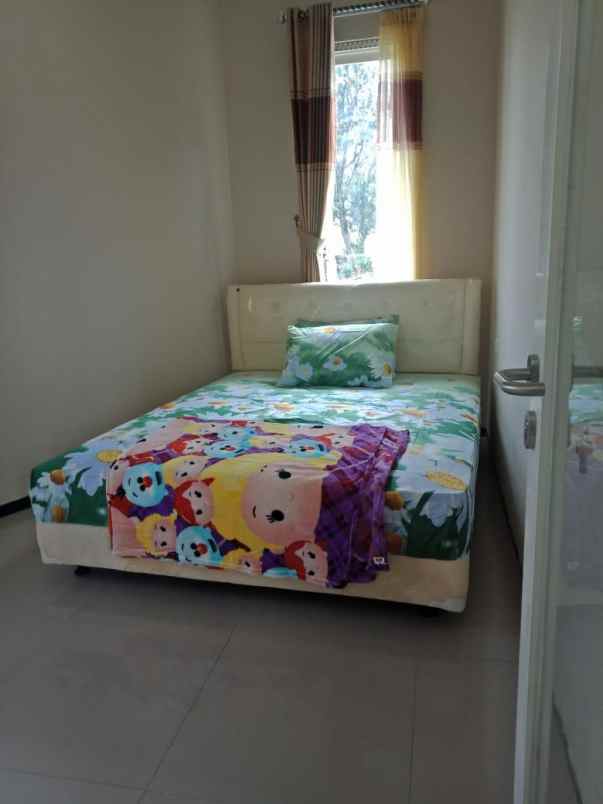 dijual rumah jl abdul gani atas