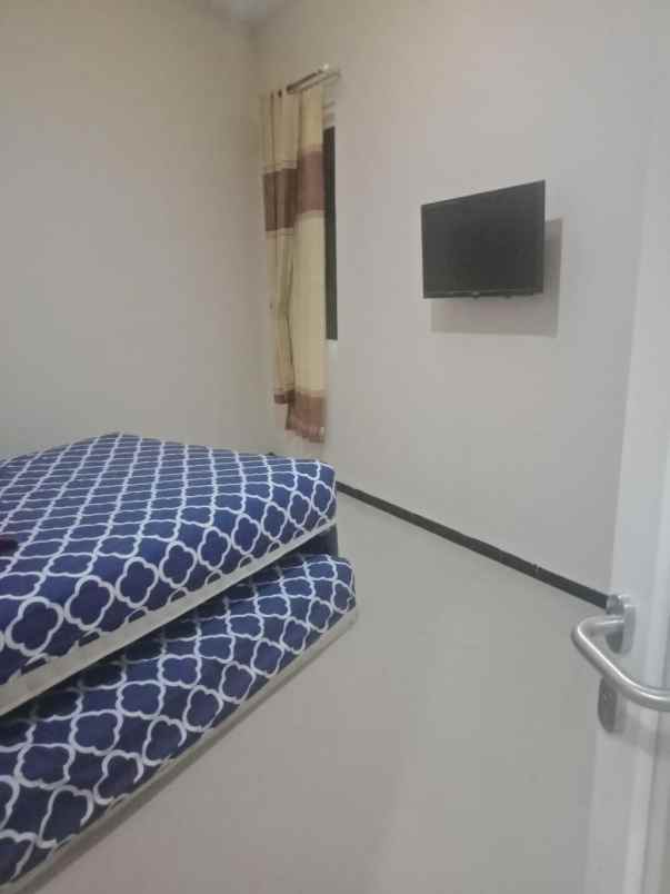 dijual rumah jl abdul gani atas