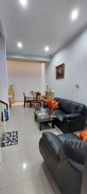 dijual rumah jl agung barat sunter