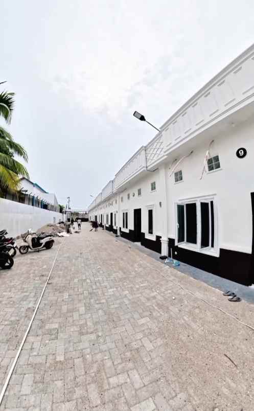 dijual rumah jl bejo citraland gama