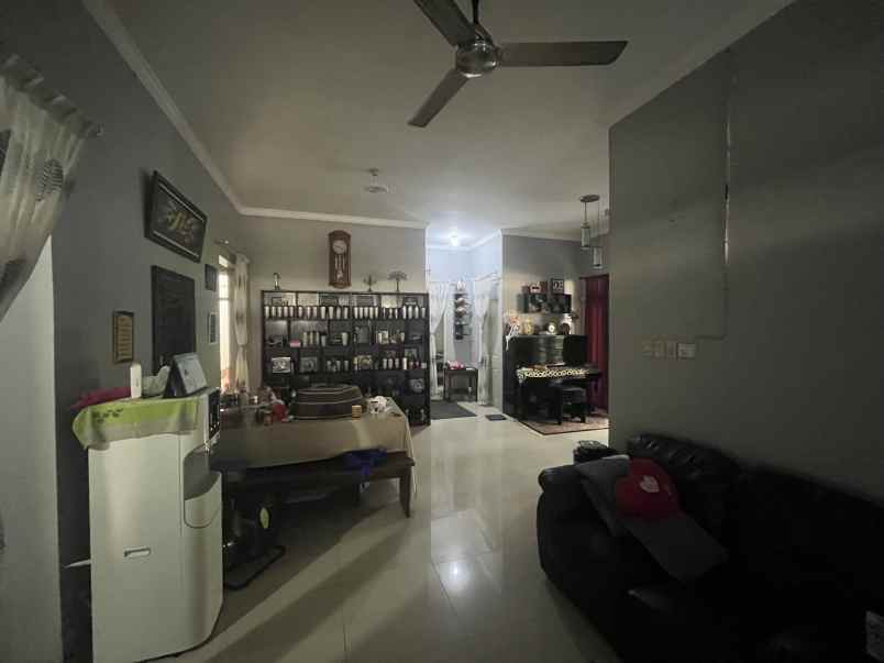 dijual rumah jl bunga sakura xvi blok v