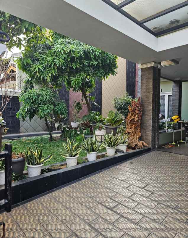 dijual rumah jl cakra wijaya cipinang