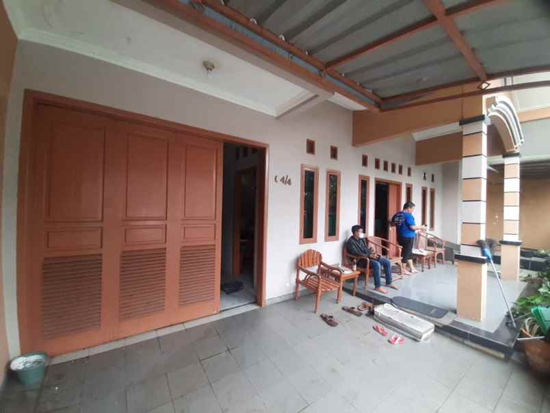 dijual rumah jl cempaka ii blok c4 no 4