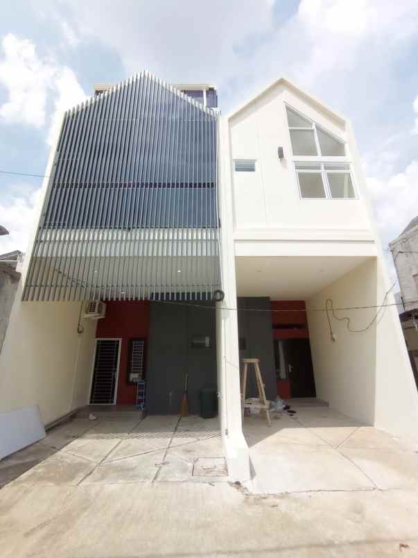 dijual rumah jl cibubur i rt 02 12 10