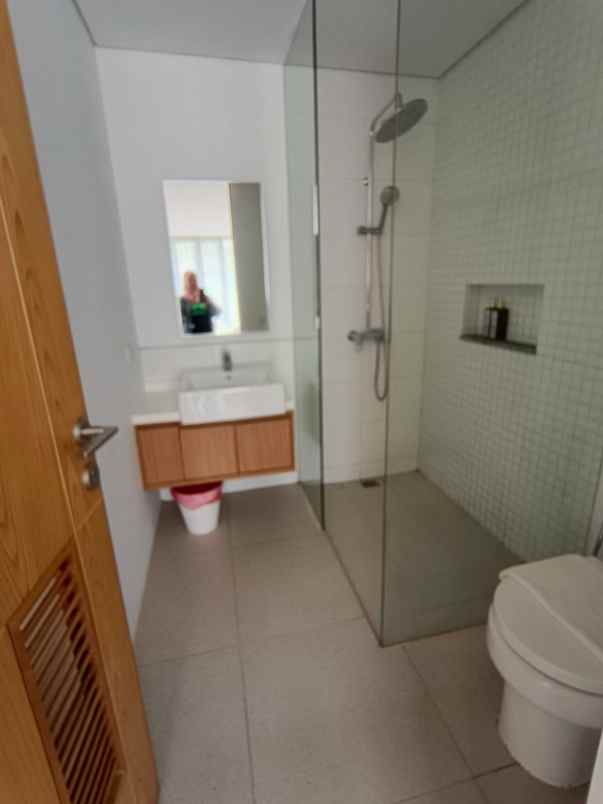 dijual rumah jl ciburial dago bandung utara