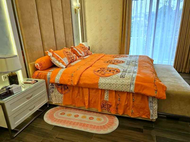 dijual rumah jl cigadung