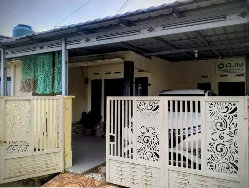 dijual rumah jl cipta karya