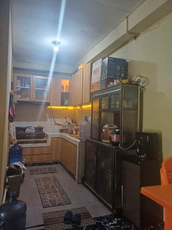 dijual rumah jl cipta karya