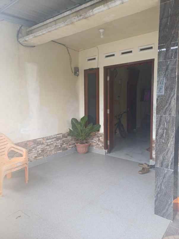 dijual rumah jl cipta karya