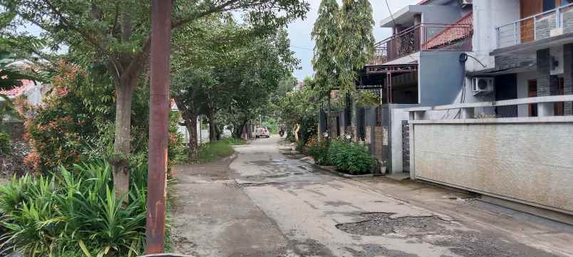 dijual rumah jl flamboyan ii