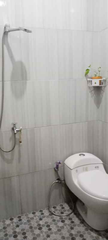 dijual rumah jl flamboyan ii