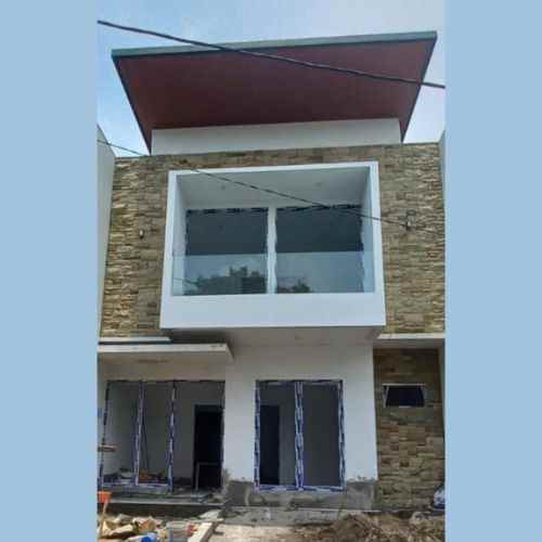 dijual rumah jl graha citra utama