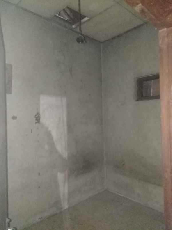 dijual rumah jl jadi kedungrejo