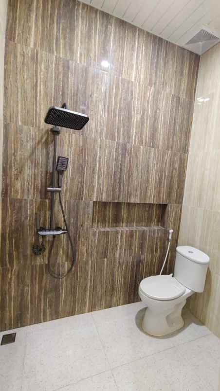 dijual rumah jl jaten lll wolter mongonsidi