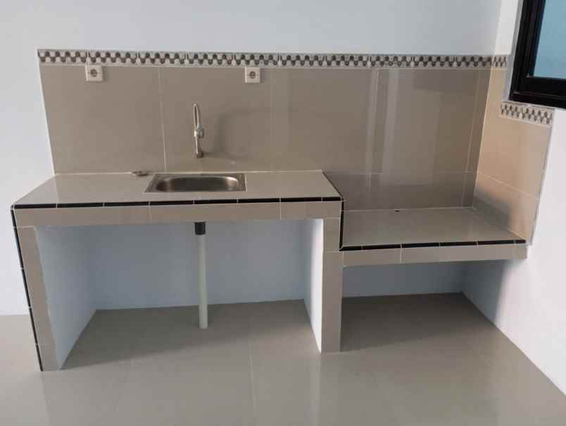 dijual rumah jl kalisari 3 cijantung