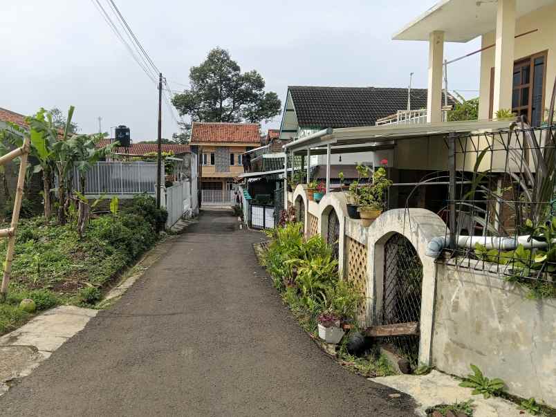 dijual rumah jl kamarung