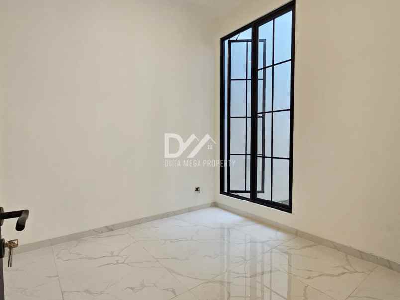 dijual rumah jl kasuari bintaro