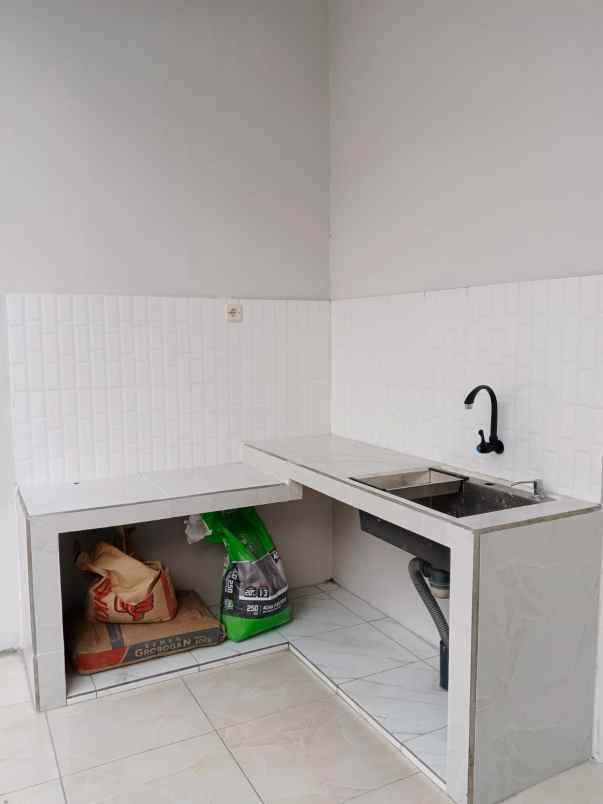 dijual rumah jl kayon 1 batursari
