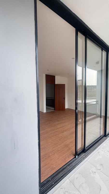 dijual rumah jl kelapa kuning