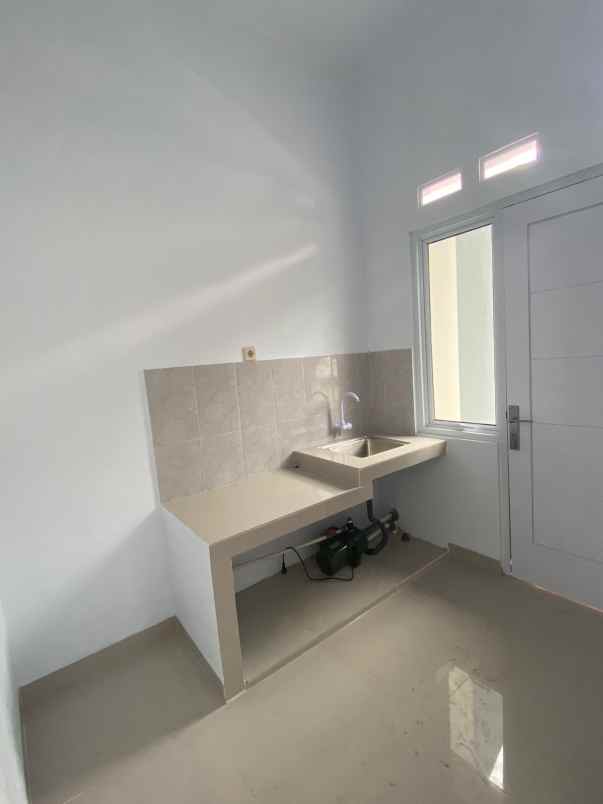 dijual rumah jl kemang 1 belakang waterpark