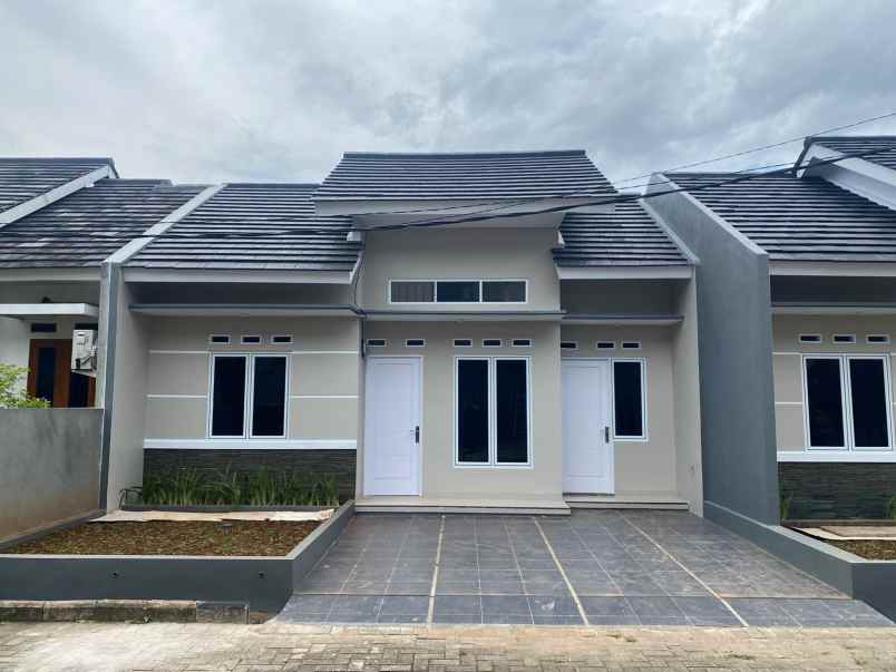 dijual rumah jl kemang 1 belakang waterpark