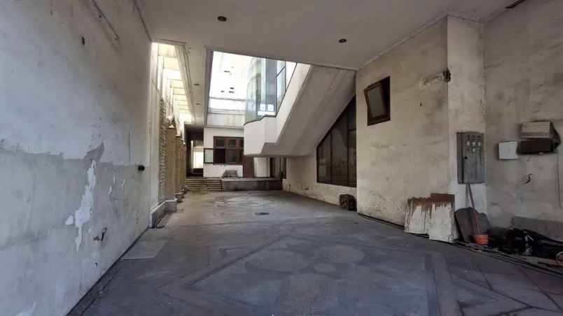 dijual rumah jl kertajaya indah gebang