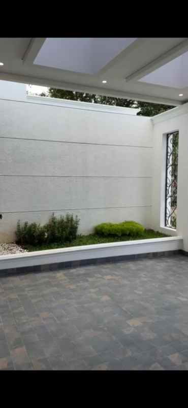 dijual rumah jl komplek perumahan