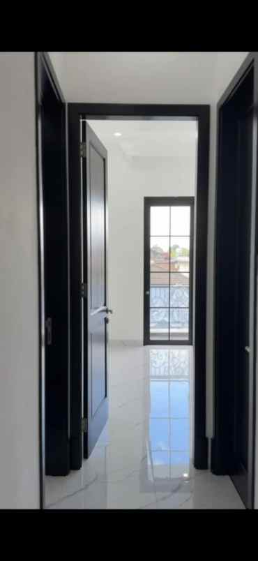 dijual rumah jl komplek perumahan