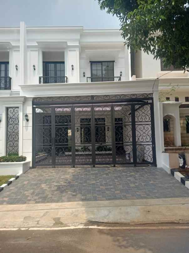 dijual rumah jl komplek perumahan