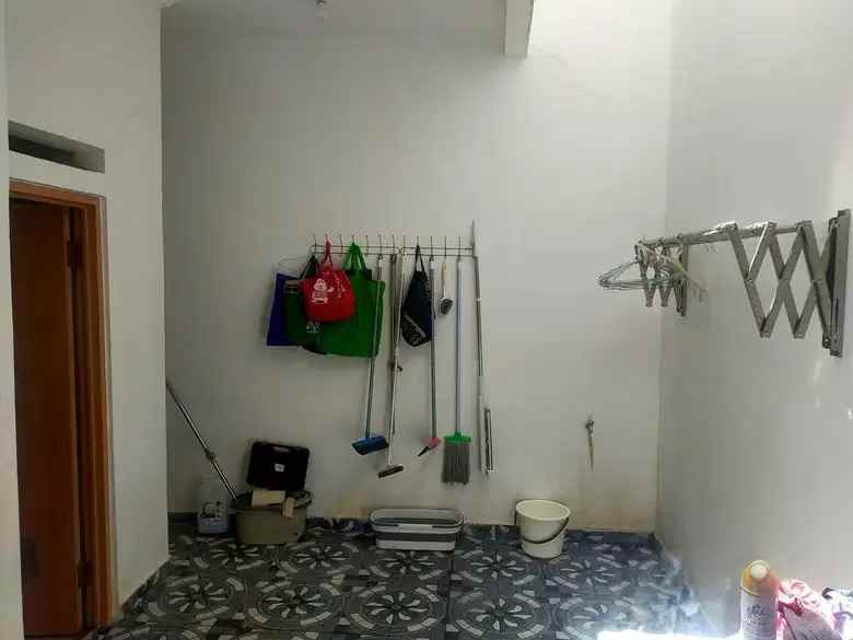 dijual rumah jl pondok bambu duren