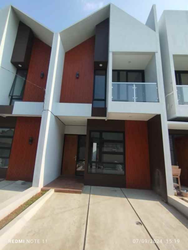 dijual rumah jl pondok kelapa duren