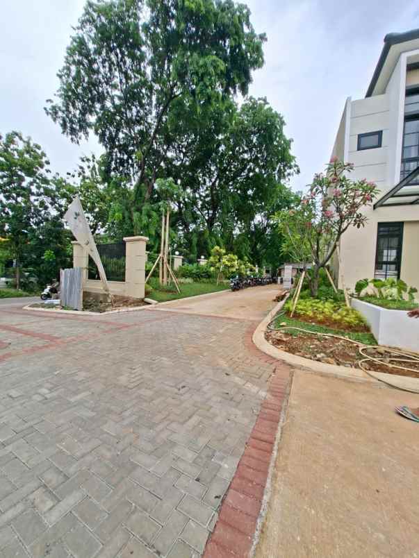 dijual rumah jl rawalumbu bekasi barat