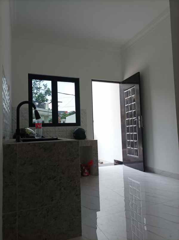 dijual rumah jl raya kalimalang duren