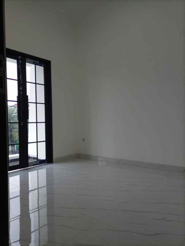 dijual rumah jl raya kalimalang duren