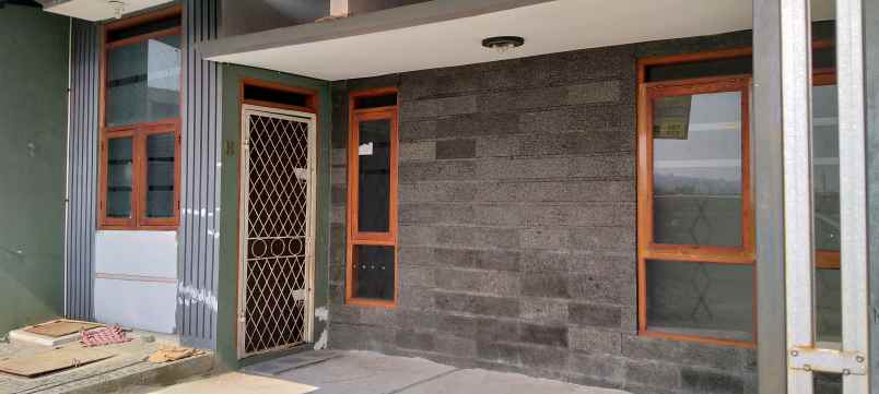 dijual rumah jl sangkuriang dekat alun alun