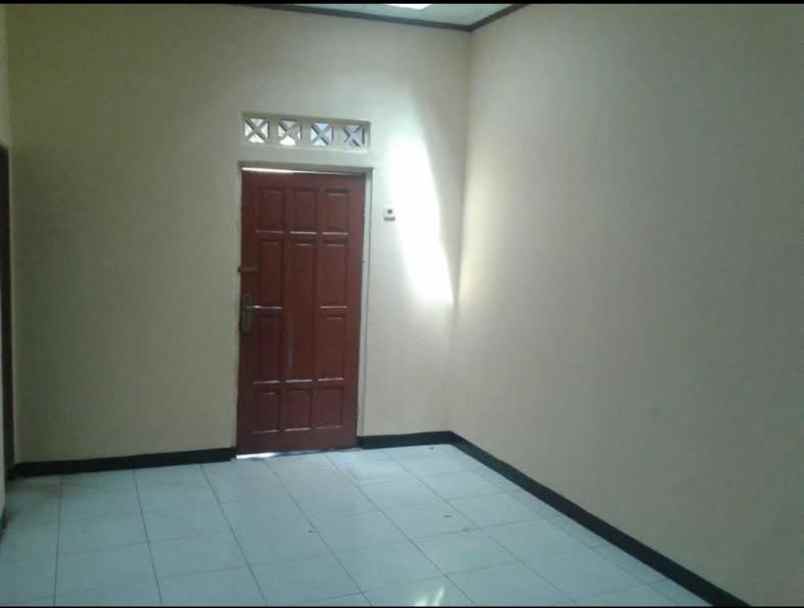 dijual rumah jl utama ii kp sindang