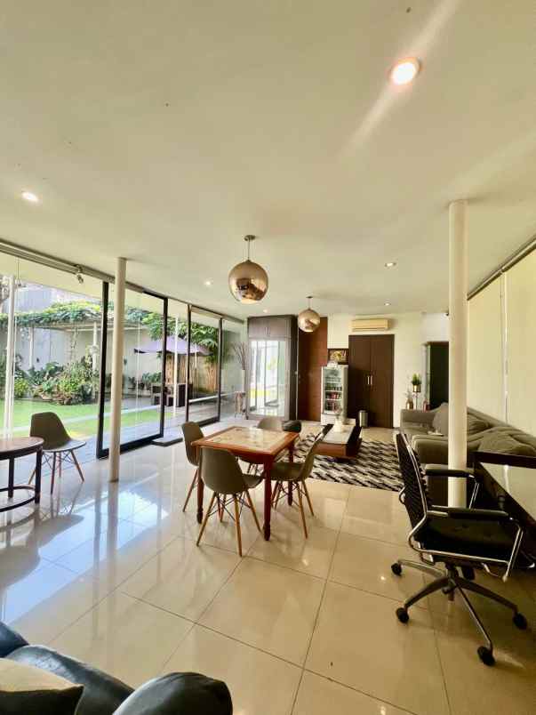 dijual rumah jl wijaya