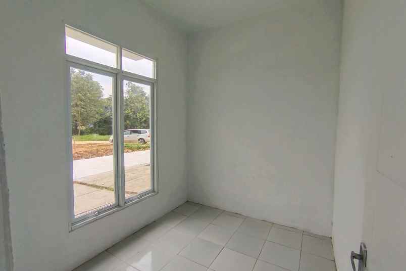 dijual rumah jln raya bojong