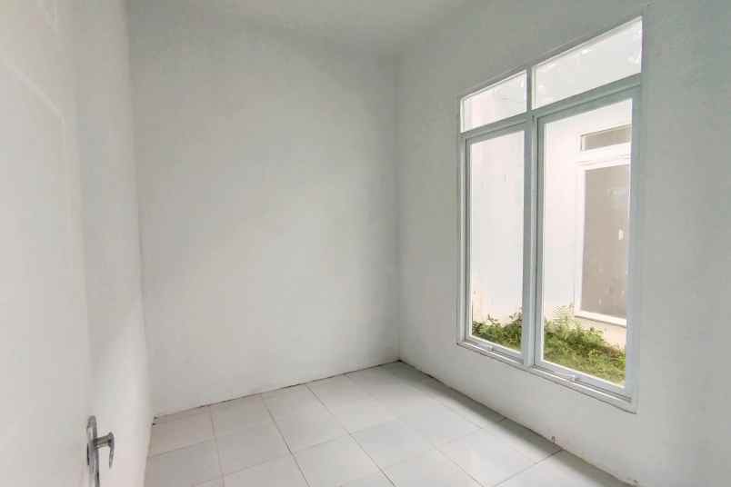 dijual rumah jln raya bojong