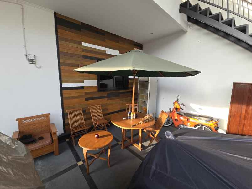 dijual rumah jln swadaya rawadomba