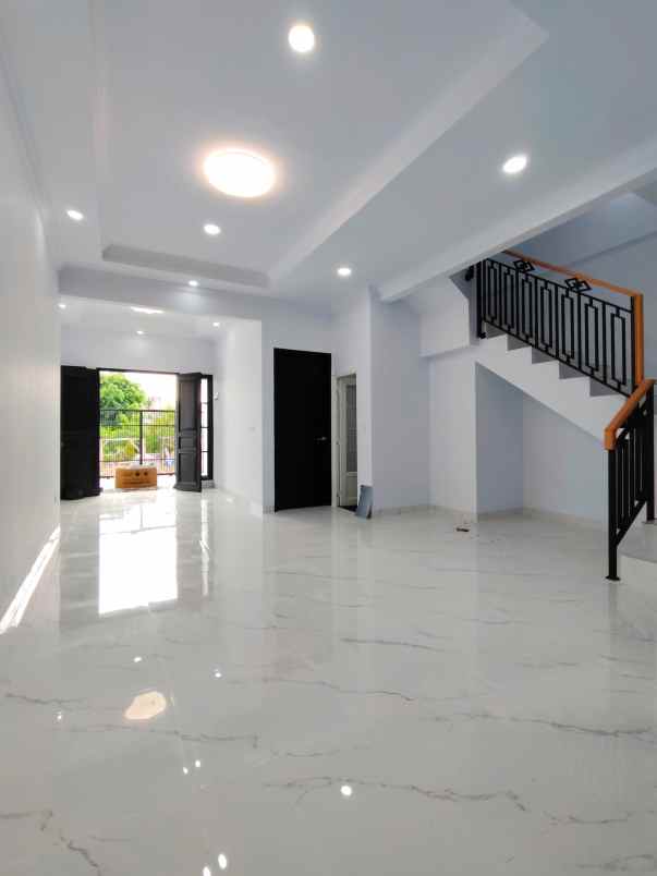 dijual rumah kav dki pondok kelapa jaktim